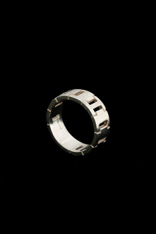 Geometric Cutout Ring