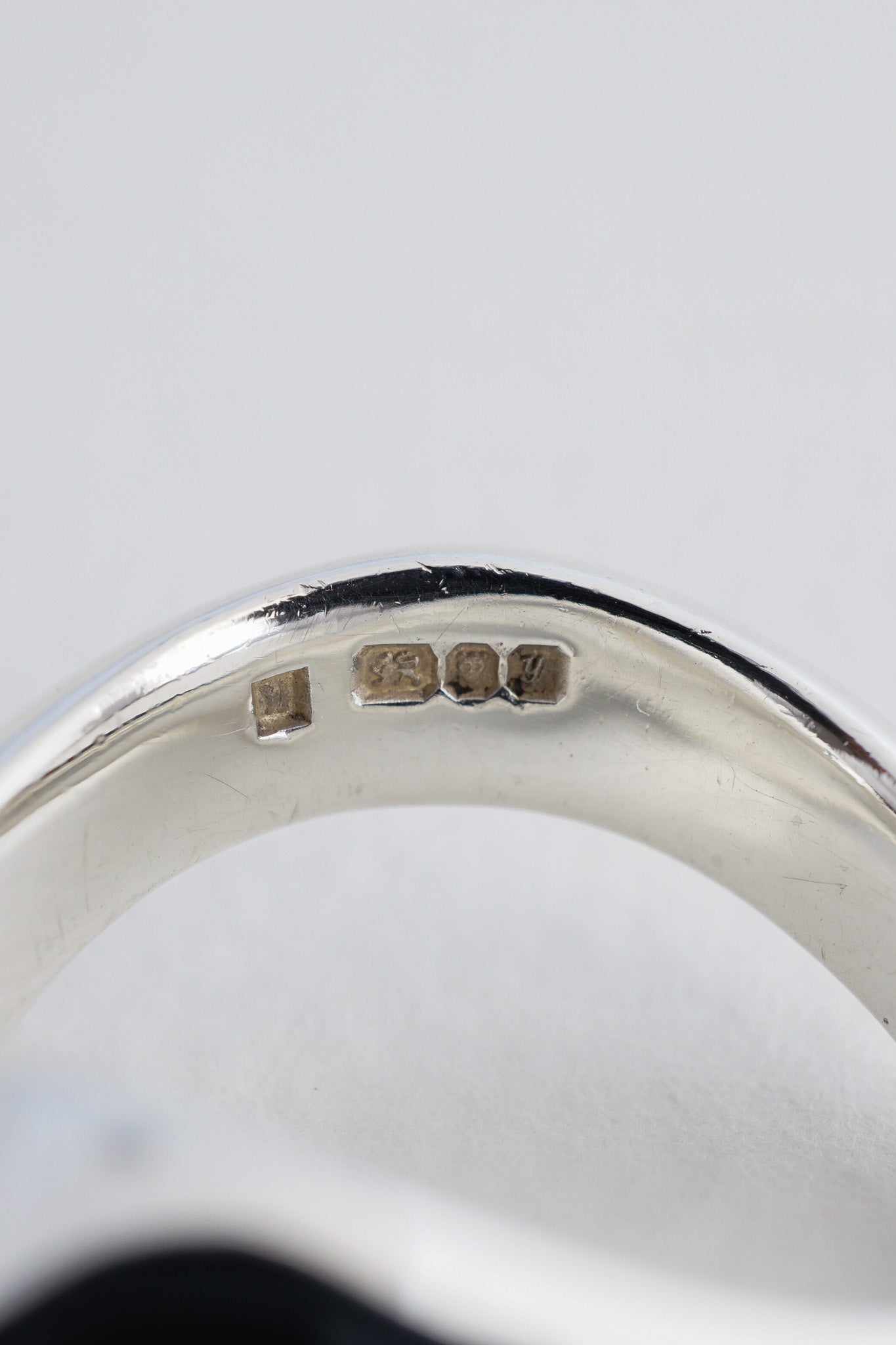 Organic Wave Ring (UK, 1998)