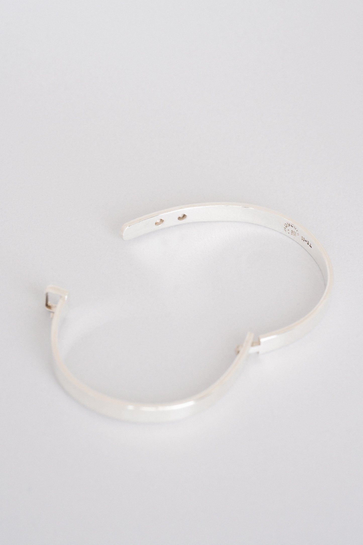 Minimal Line Bangle (Mexico)