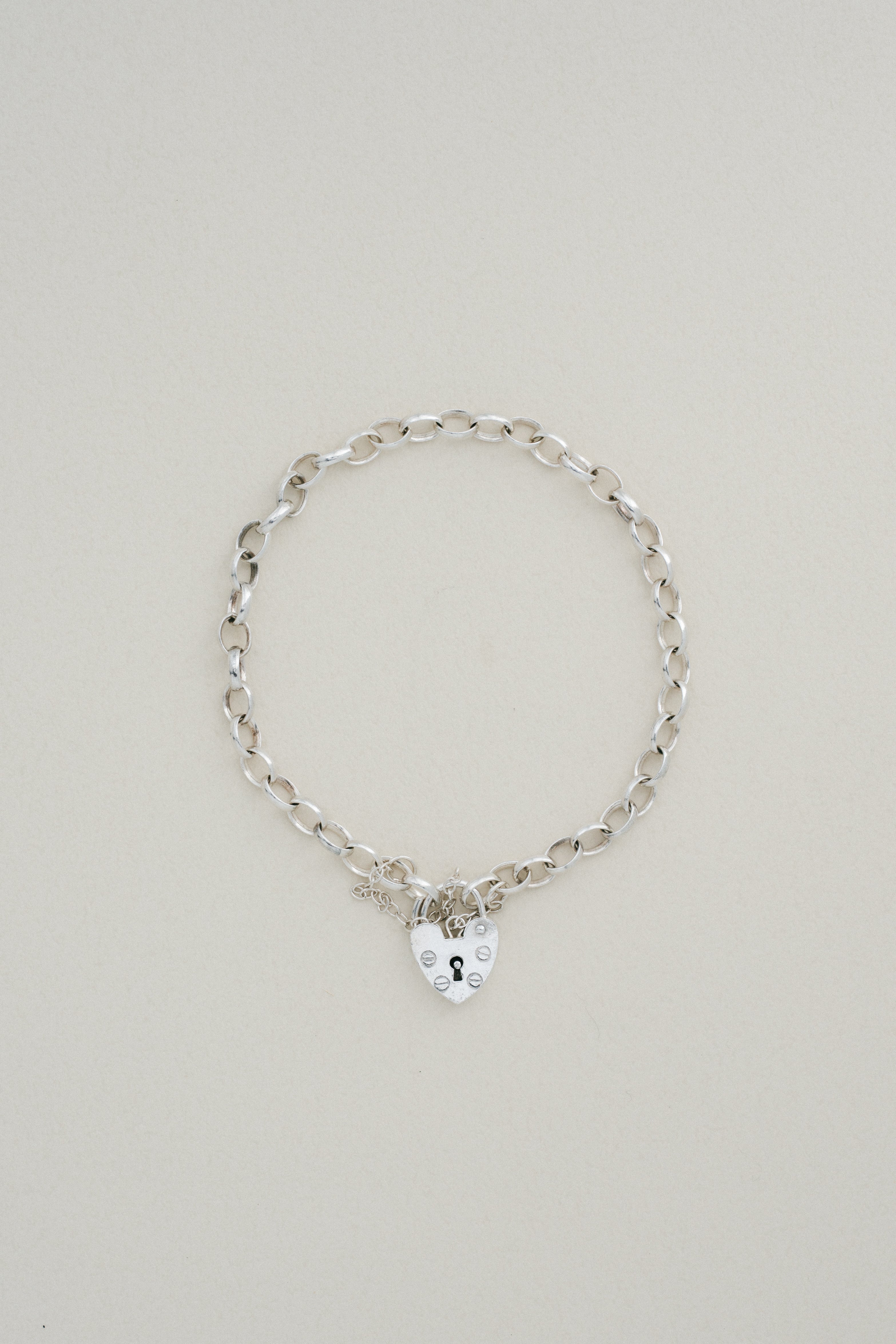 Heart Padlock Bracelet (England, Birmingham, 2000) – Arphe