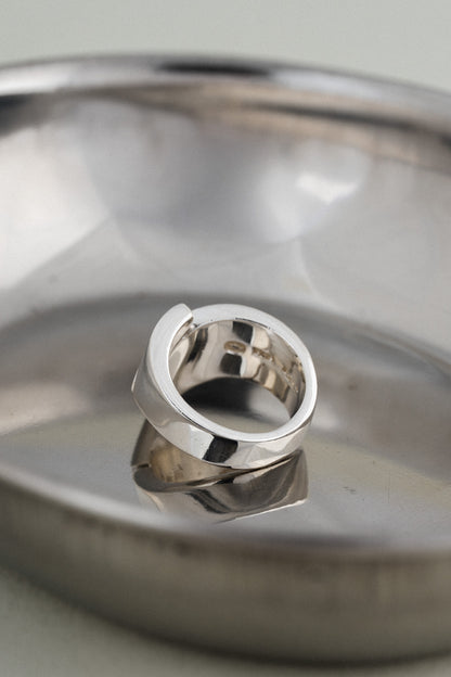 Georg Jensen｜Modernist Ring by Hans Hansen (Denmark)