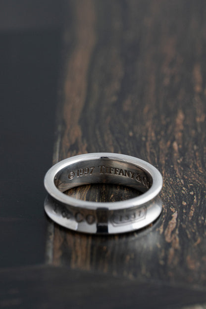 Tiffany & Co.｜1837 Ring
