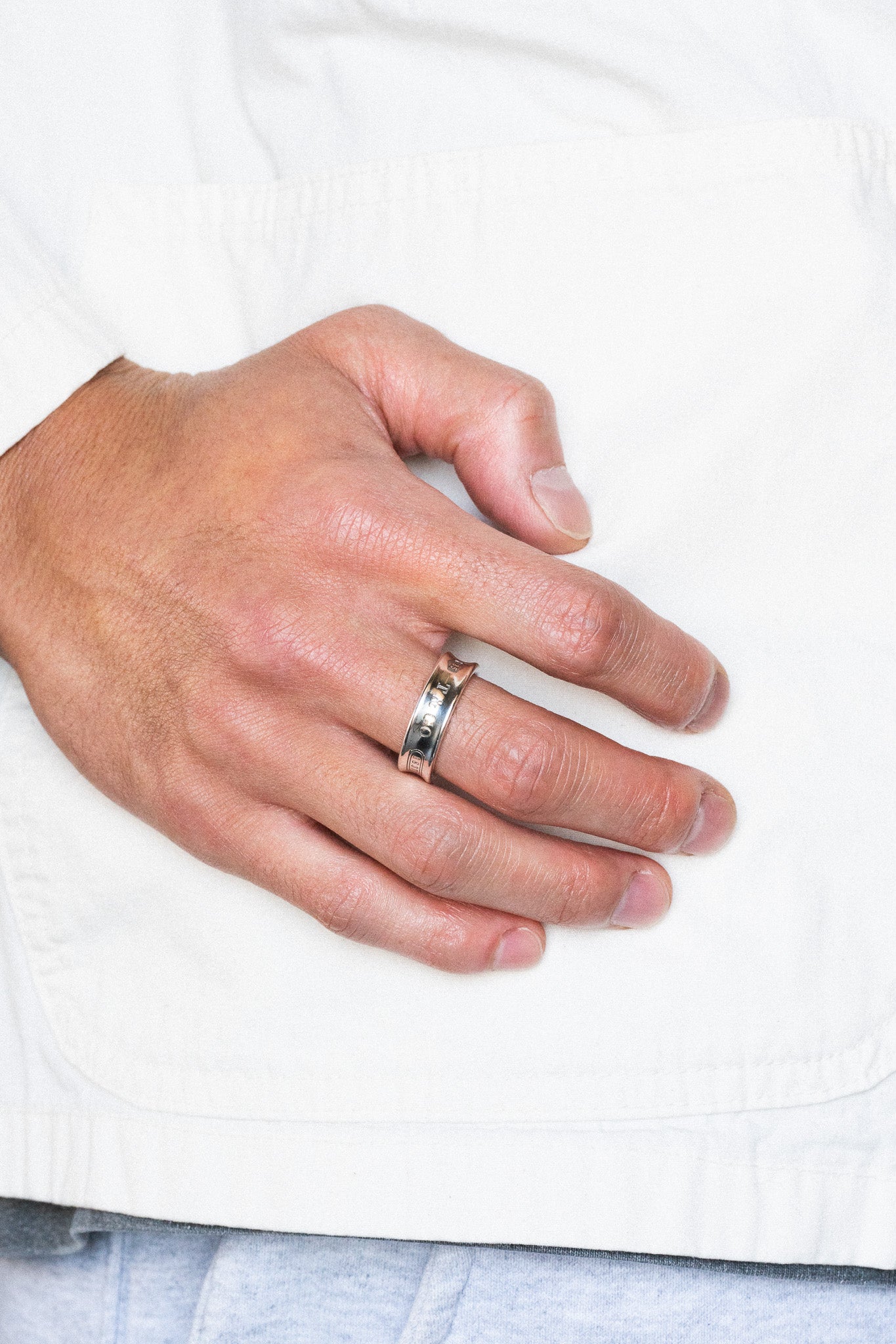 Tiffany & Co.｜1837 Ring