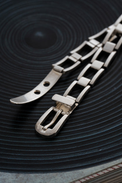Vintage Buckle Link Bracelet