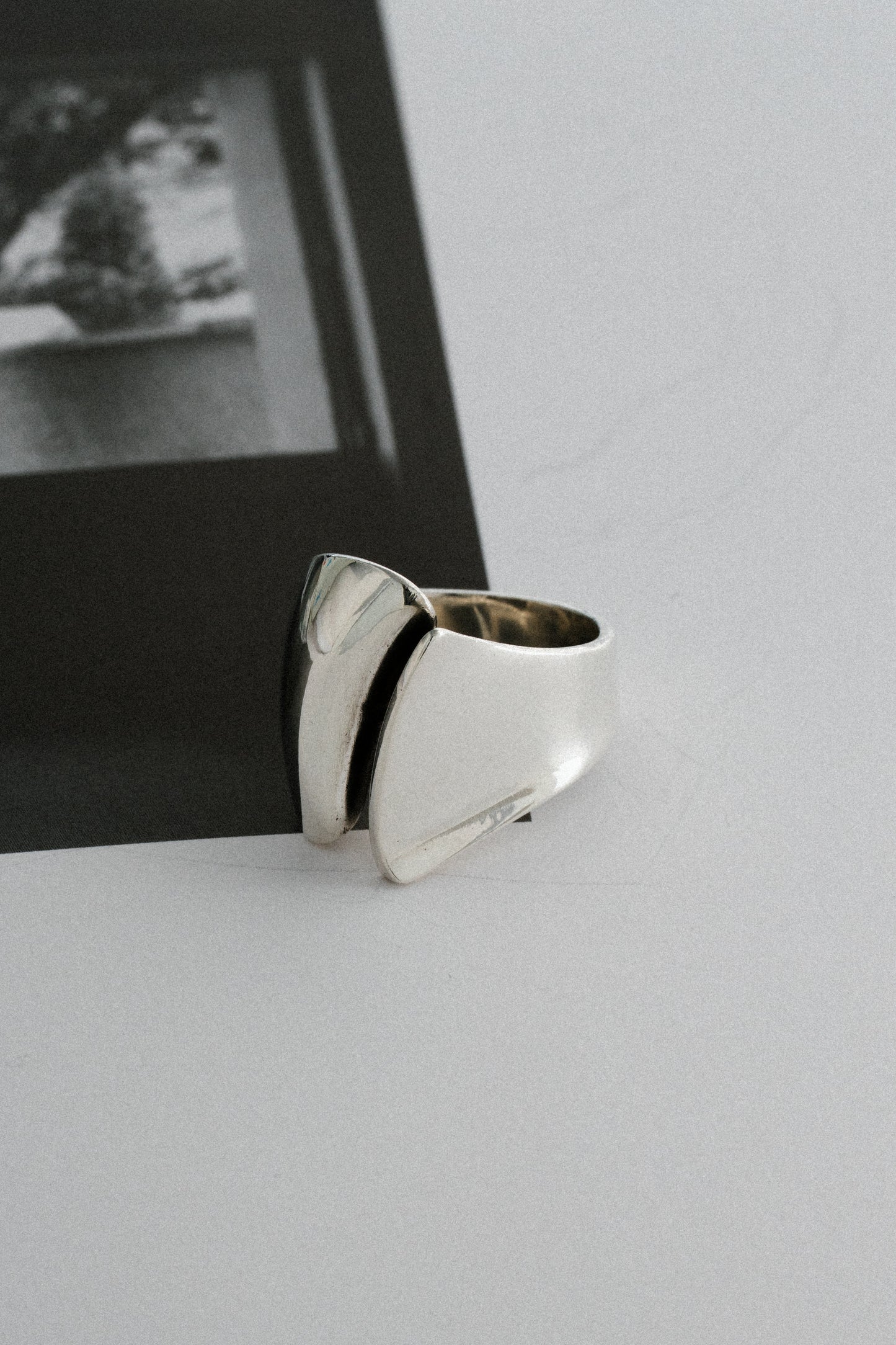 Hans Hansen｜Sculptural Split Ring (Denmark)