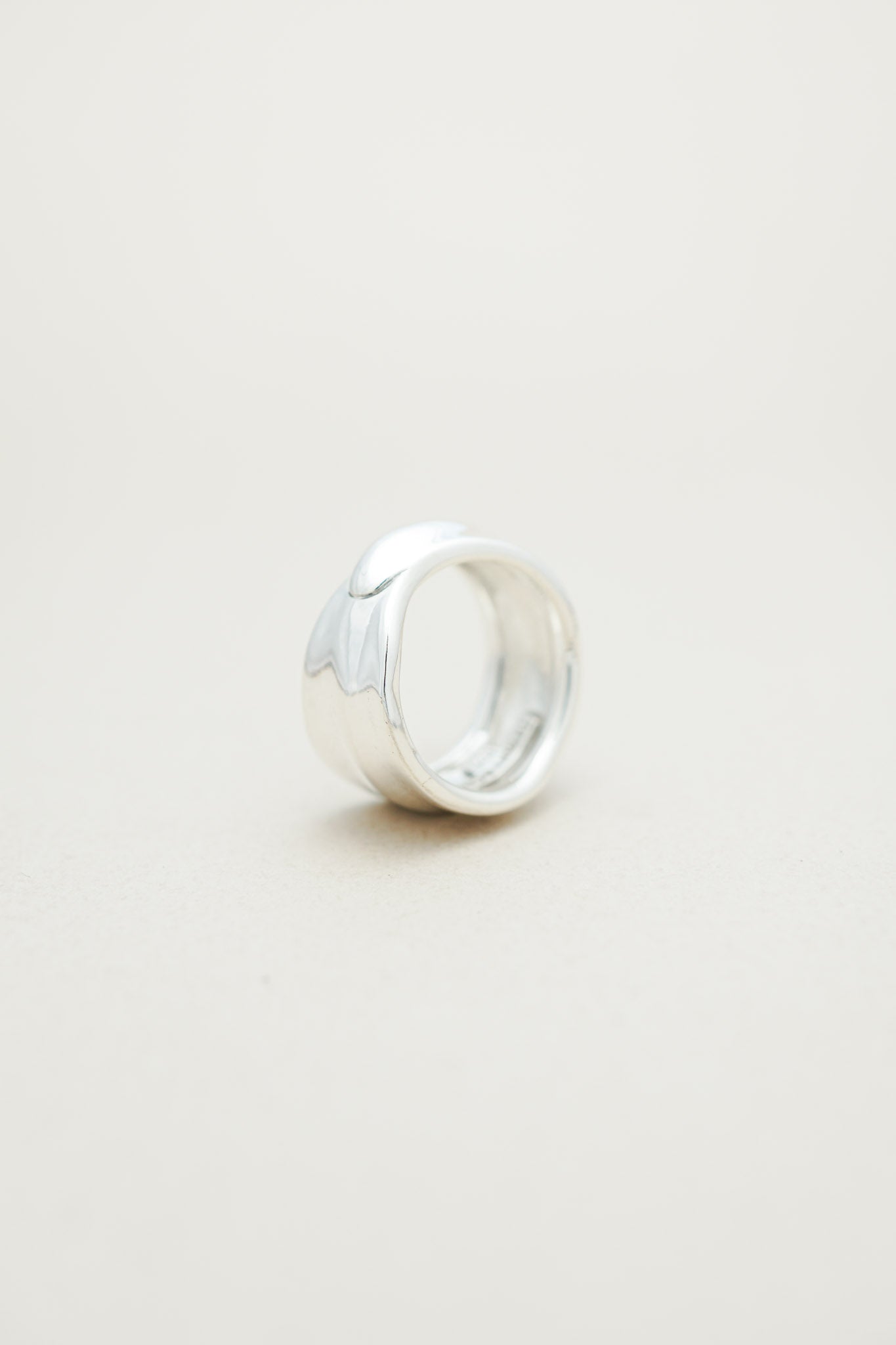 Tiffany & Co.｜Leaf Ring