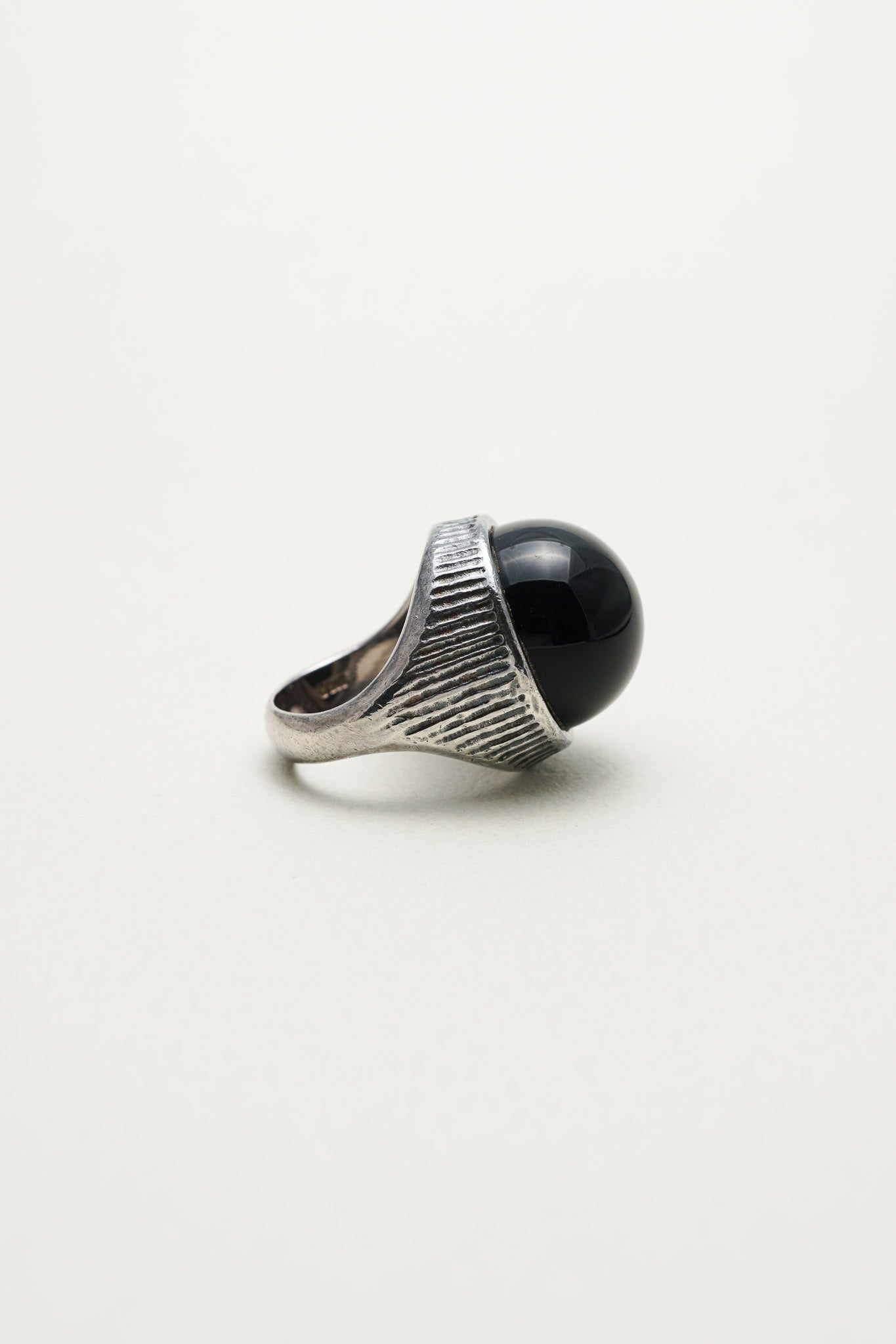 W&S Sørensen｜Oval Black Stone Ring (Denmark)