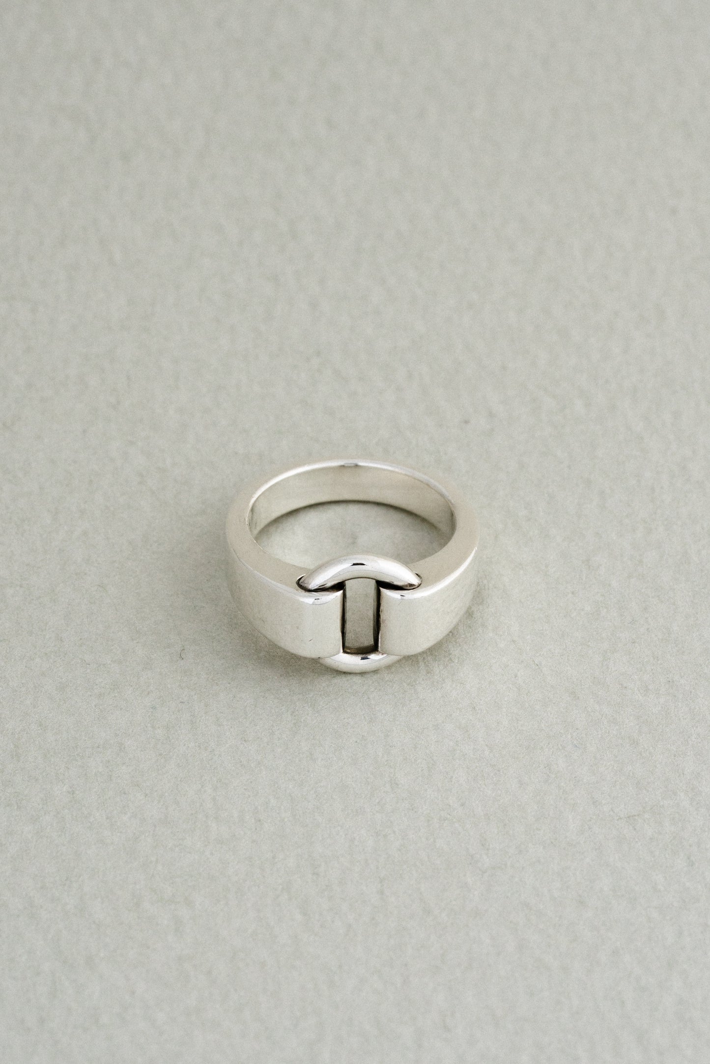 Circle Link Ring