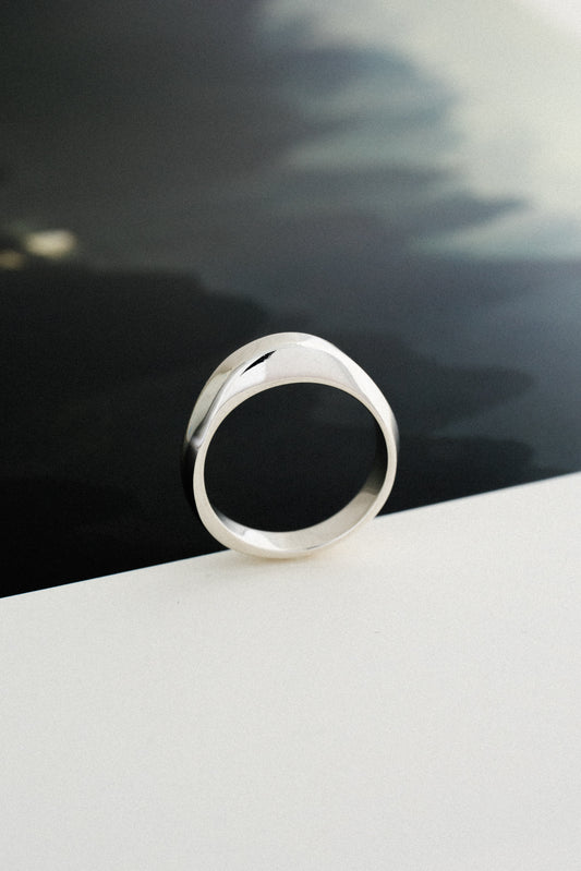 Tiffany & Co.｜Knife Edge Ring