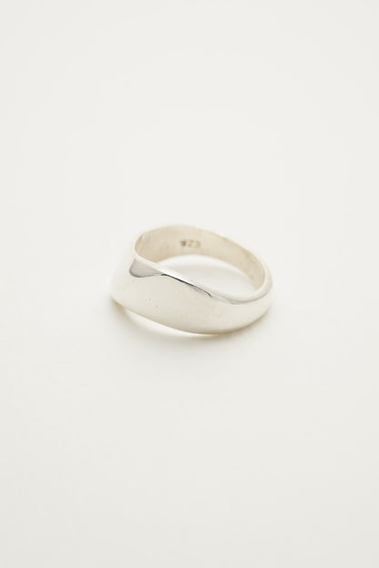 Vintage | Minimal Twist Band Ring