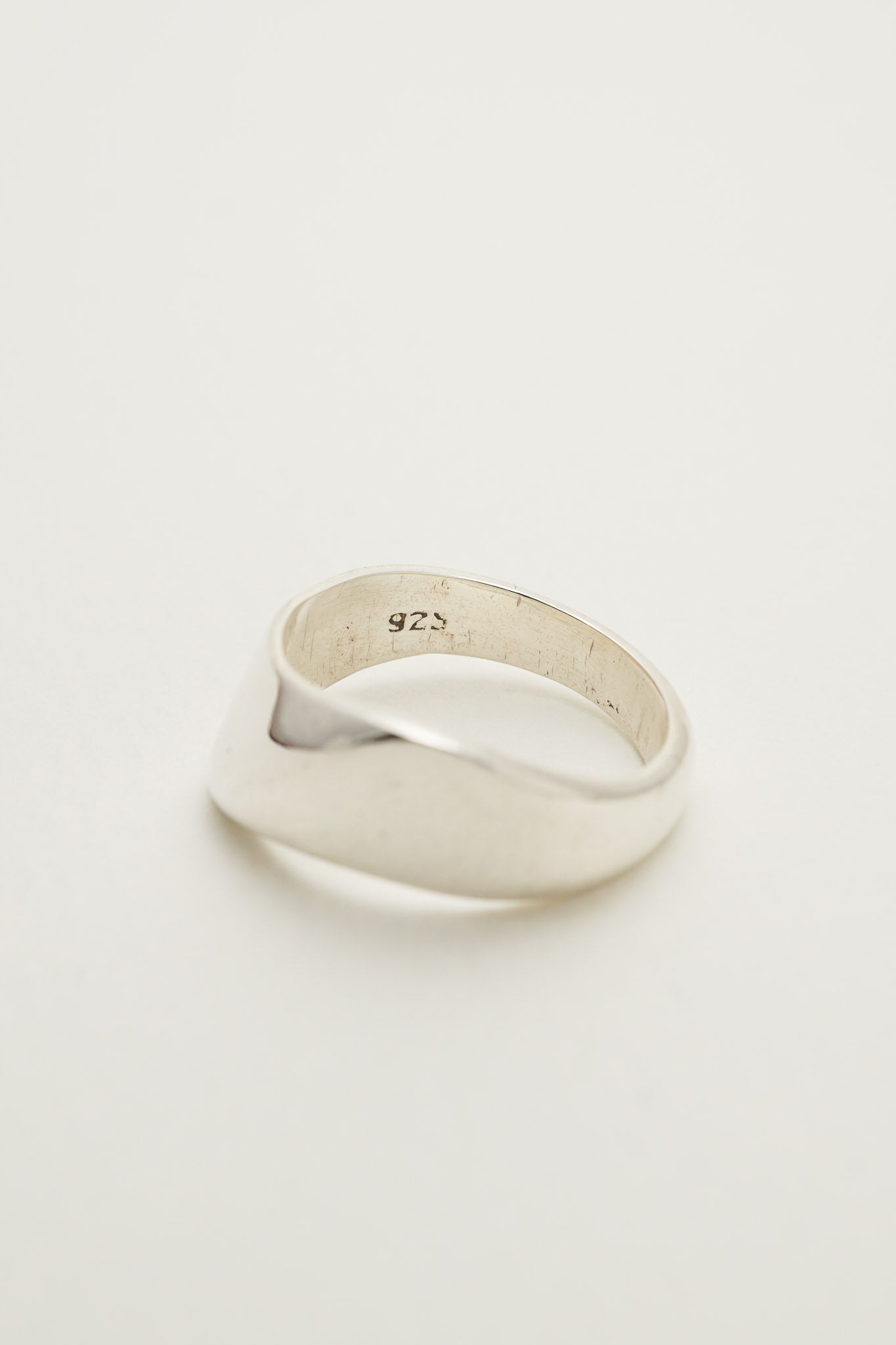 Vintage | Minimal Twist Band Ring