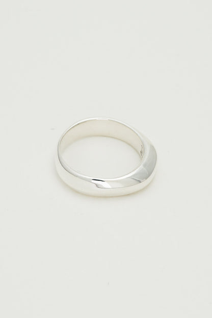 Tiffany & Co.｜Knife Edge Ring (1999)