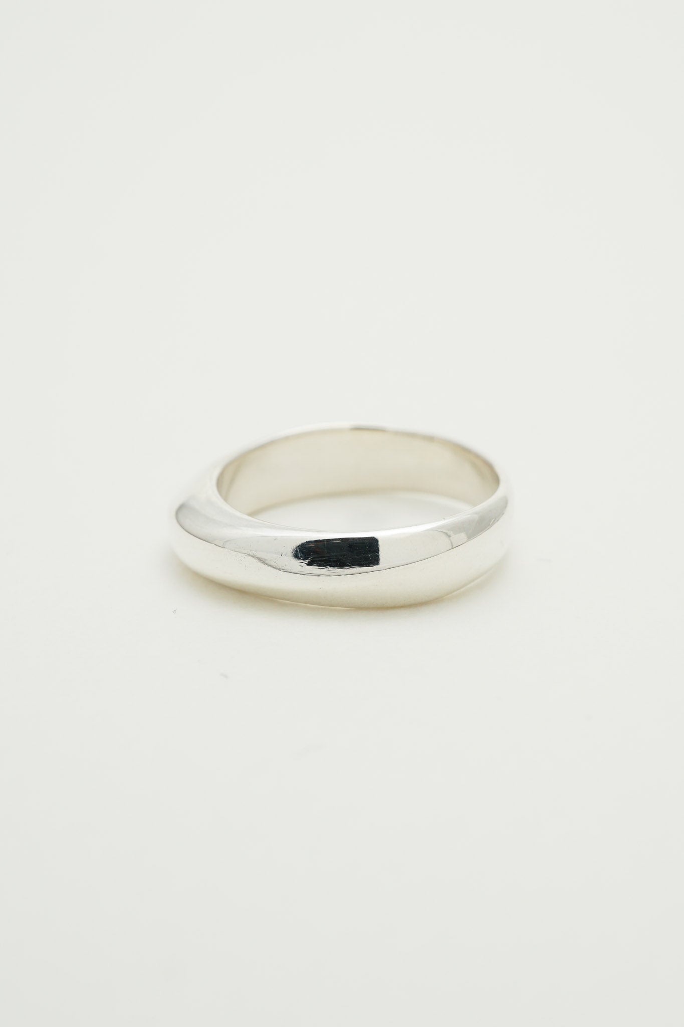 Tiffany & Co.｜Knife Edge Ring (1999)