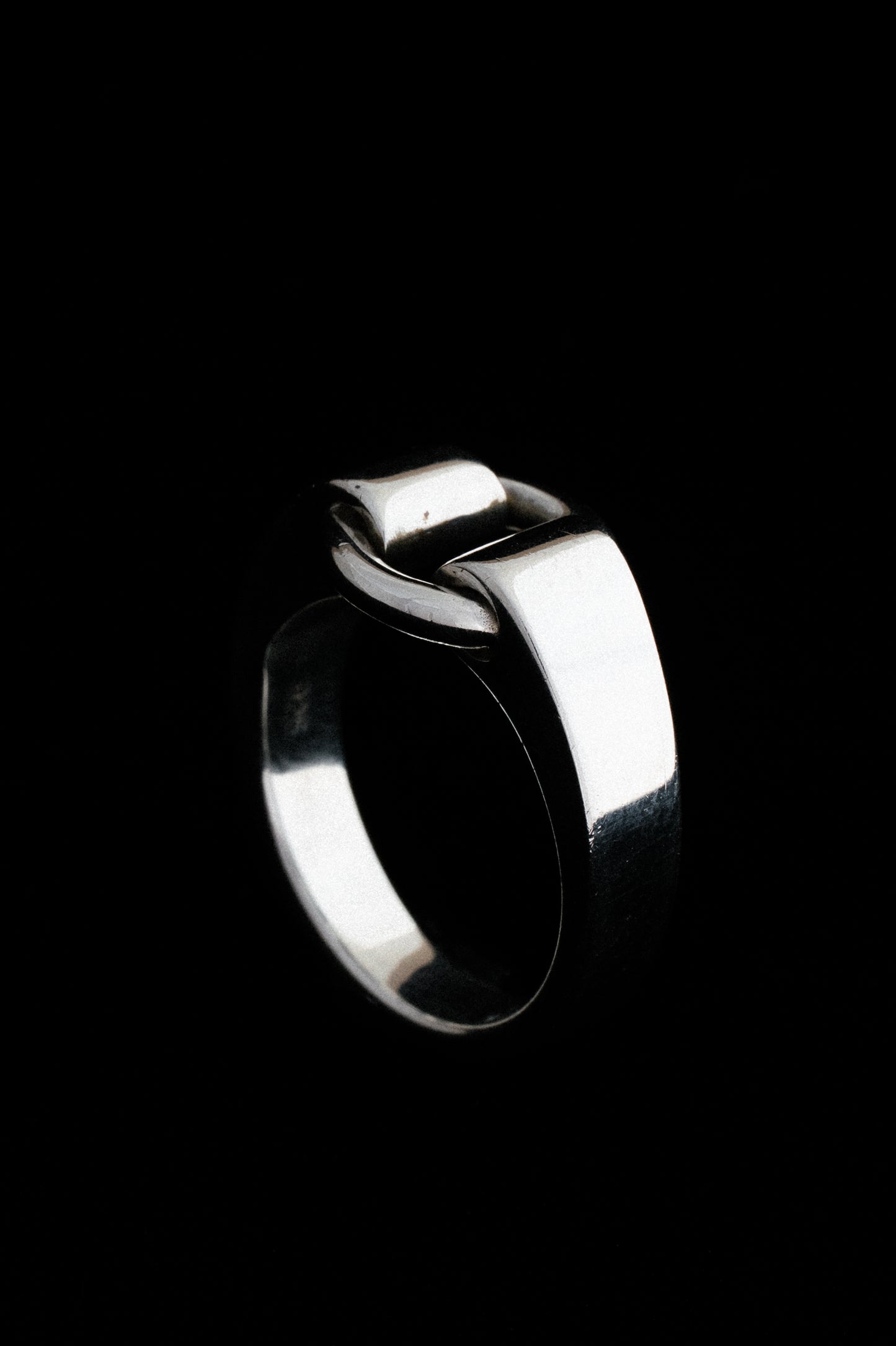 Circle Link Ring