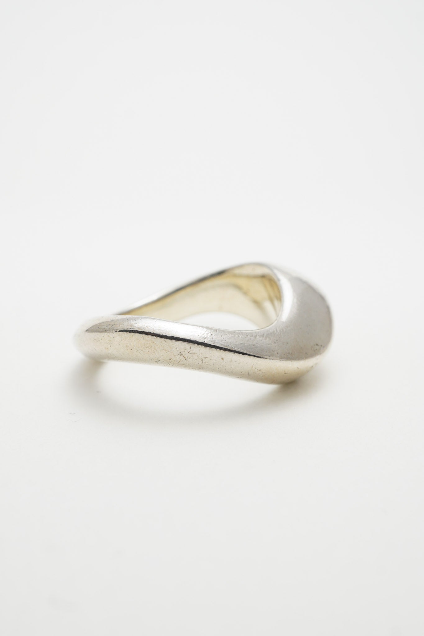 Organic Wave Ring (UK, 1998)
