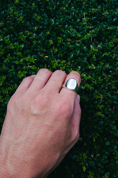 Oval Signet Ring (Mexico)