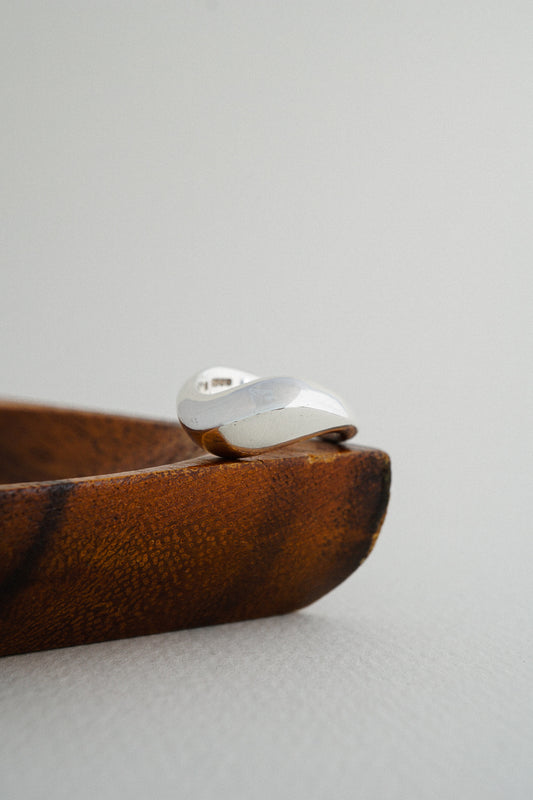 Organic Wave Ring (UK, 1998)