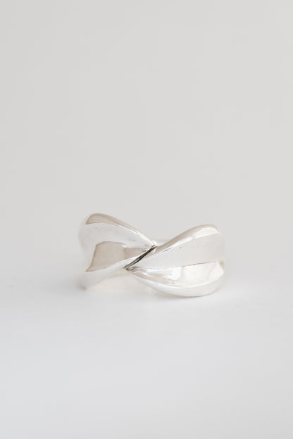 Twisted Ring