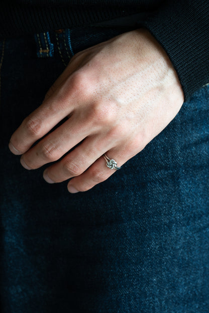 Knot Ring