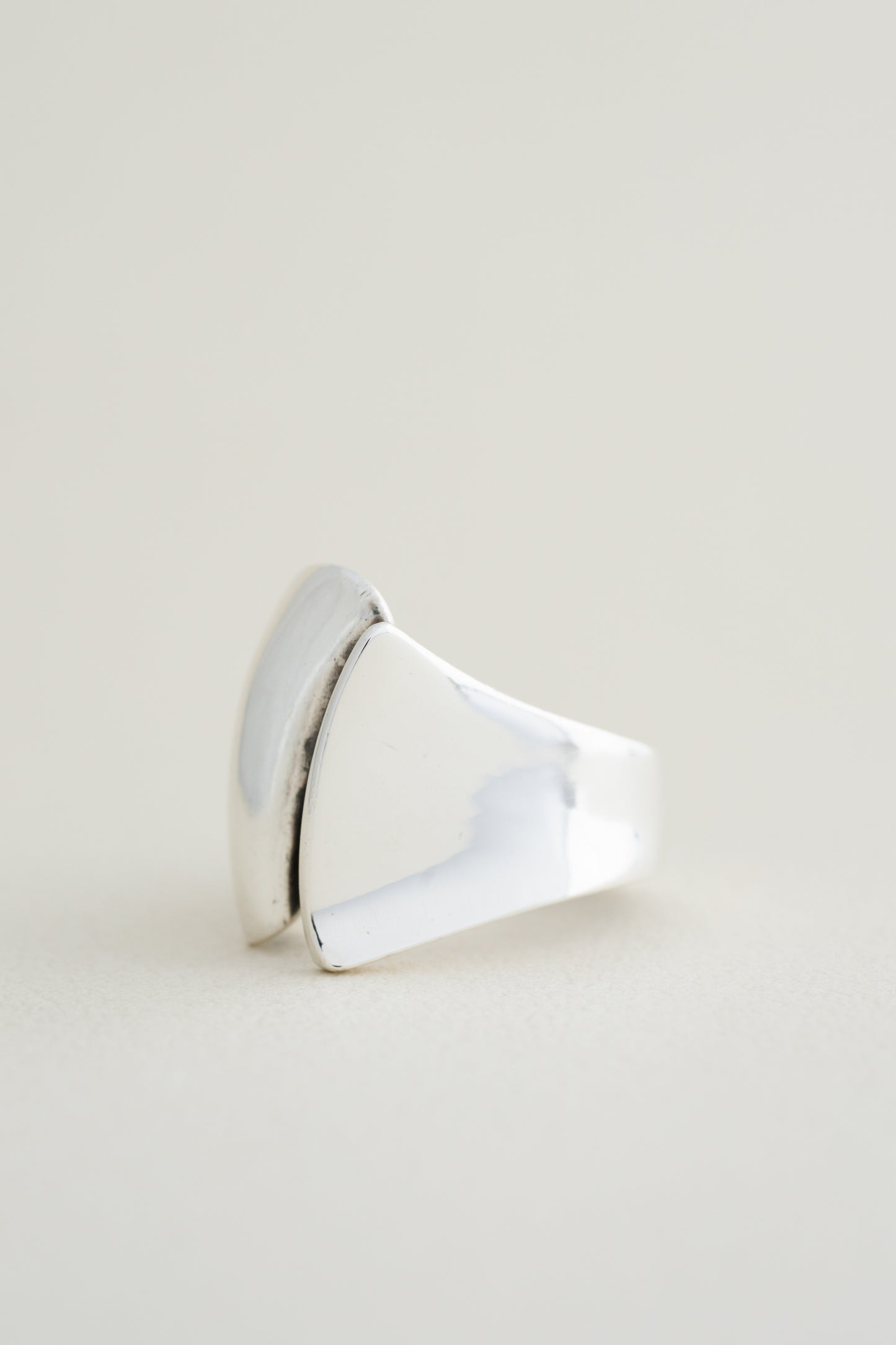 Hans Hansen｜Sculptural Split Ring (Denmark)