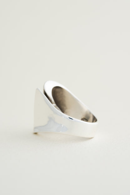 Hans Hansen｜Sculptural Split Ring (Denmark)