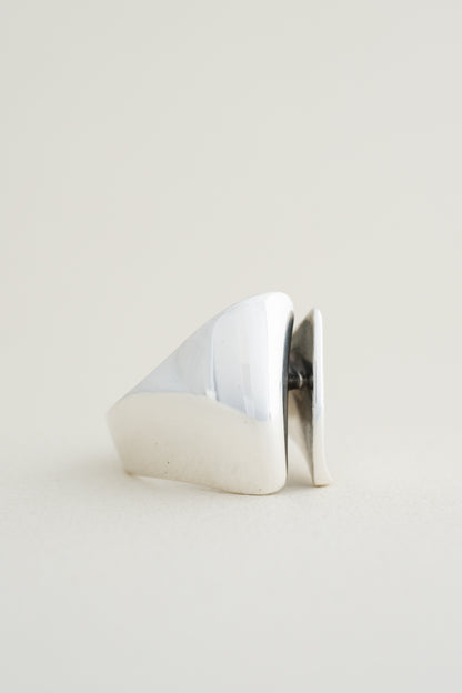 Hans Hansen｜Sculptural Split Ring (Denmark)