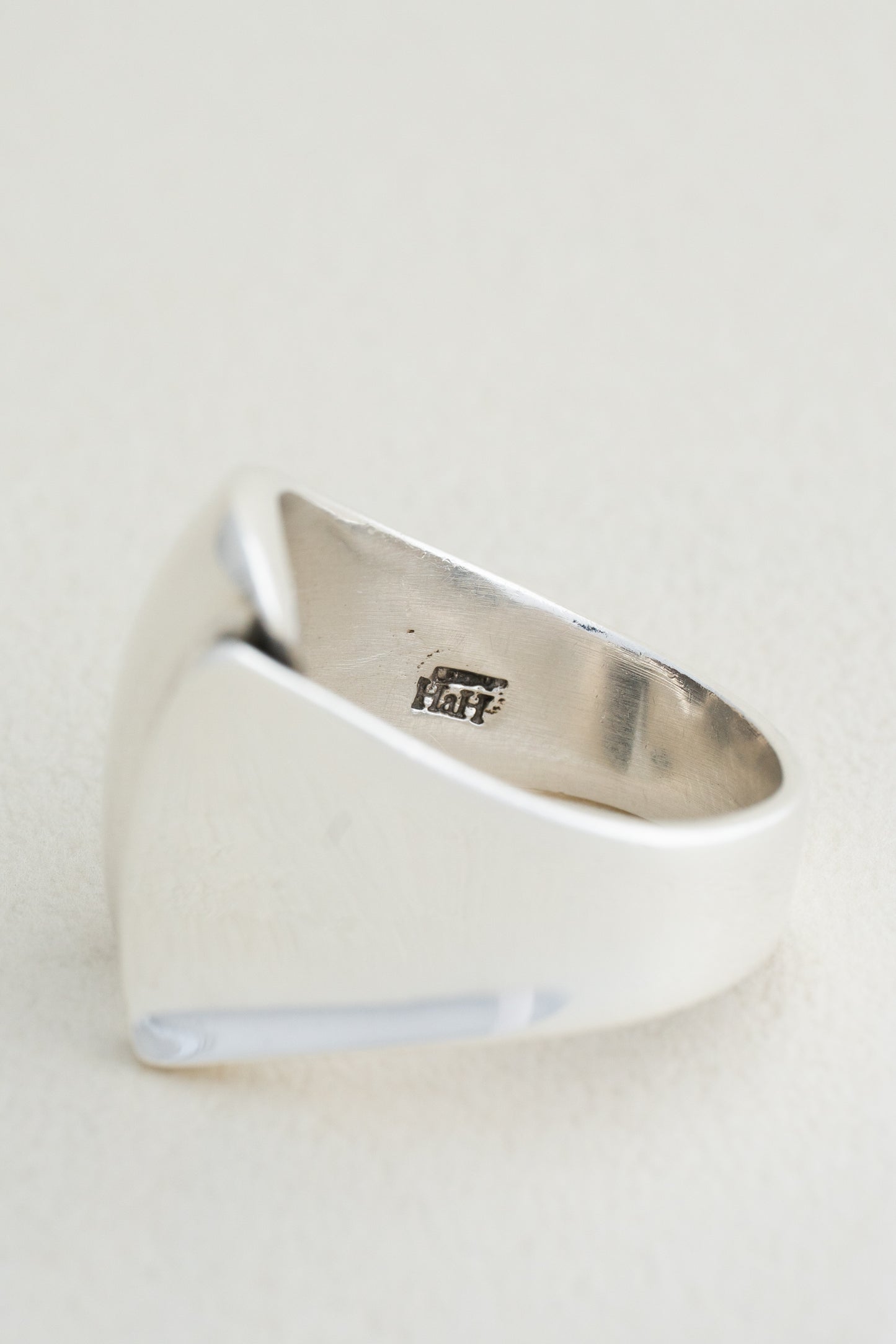 Hans Hansen｜Sculptural Split Ring (Denmark)