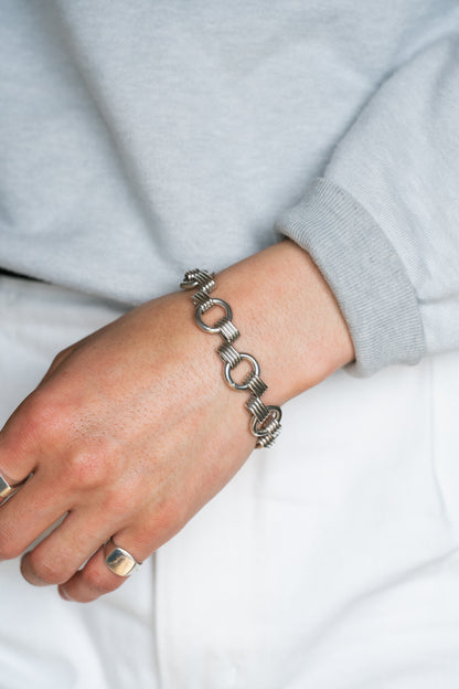 AGC｜Coiled Wire Link Bracelet (UK, 1974)
