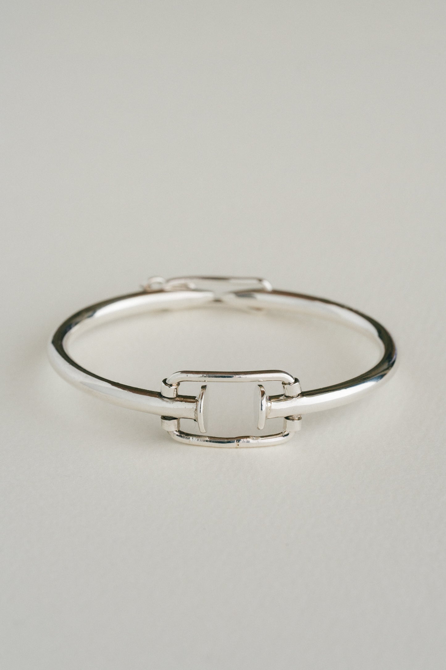 Gucci｜Nail Motif Bangle