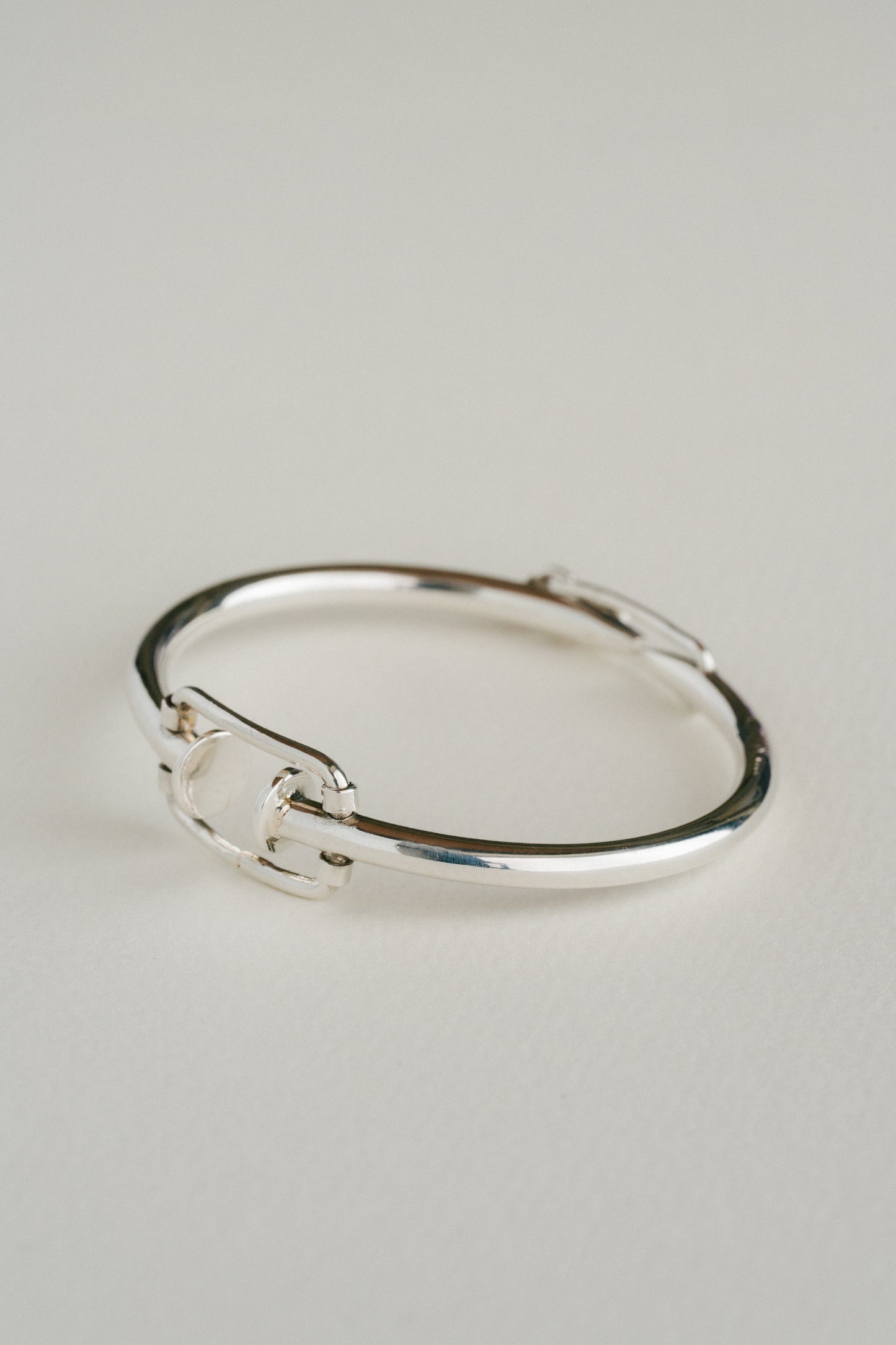 Gucci｜Nail Motif Bangle