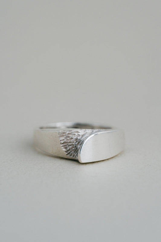Matti J. Hyvärinen｜Textured Modernist Ring (Finland, 1975)