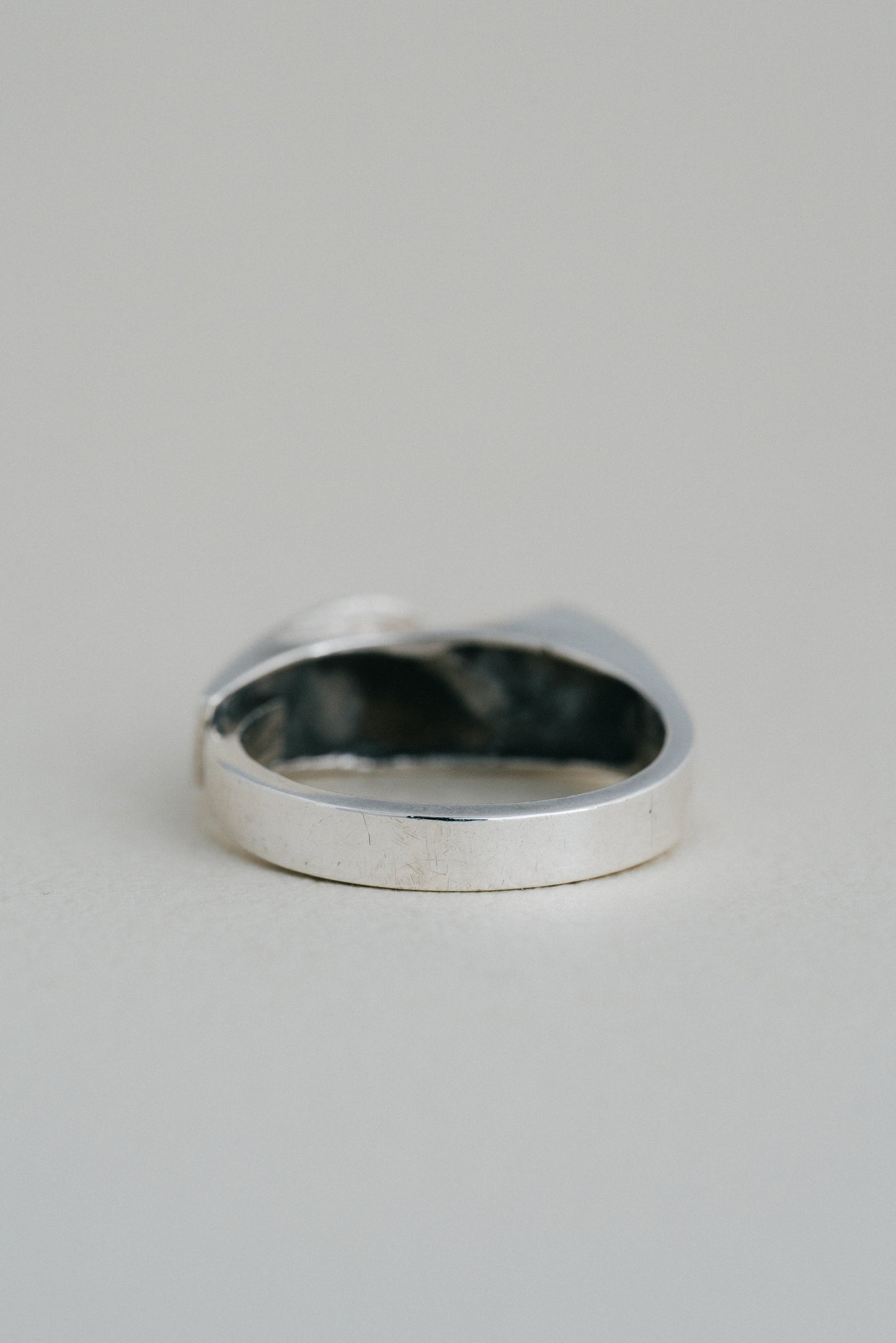 Matti J. Hyvärinen｜Textured Modernist Ring (Finland, 1975)