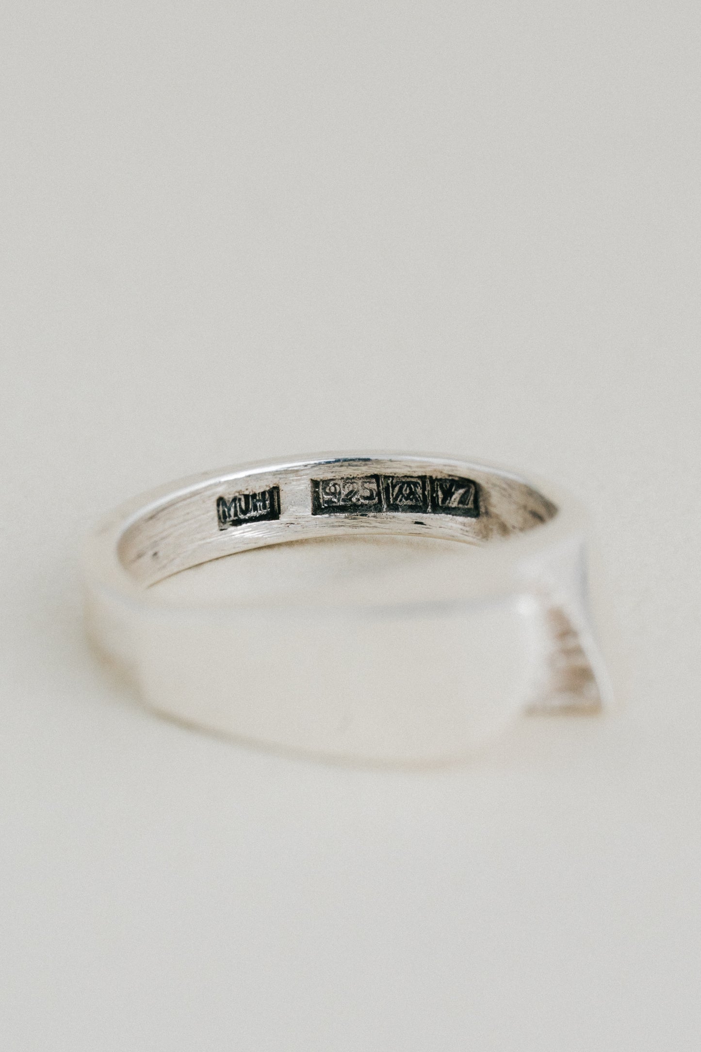 Matti J. Hyvärinen｜Textured Modernist Ring (Finland, 1975)