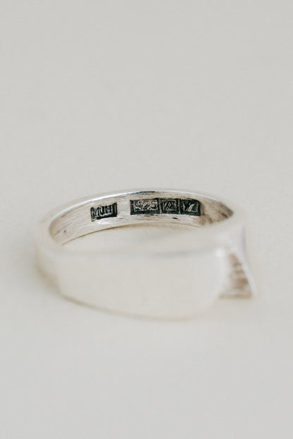 Matti J. Hyvärinen｜Textured Modernist Ring (Finland, 1975)