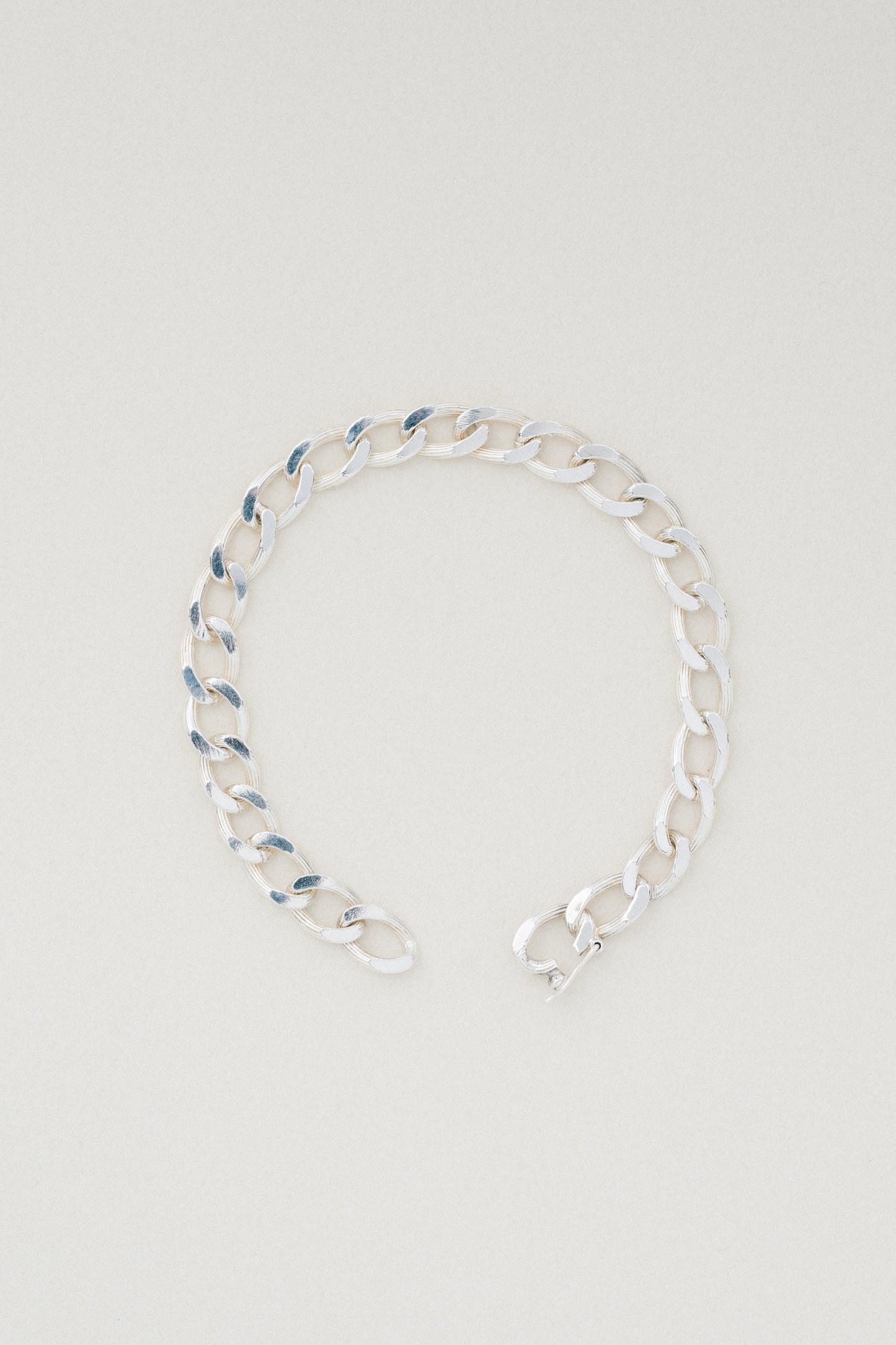 Textured Curb Chain Bracelet (Italy)