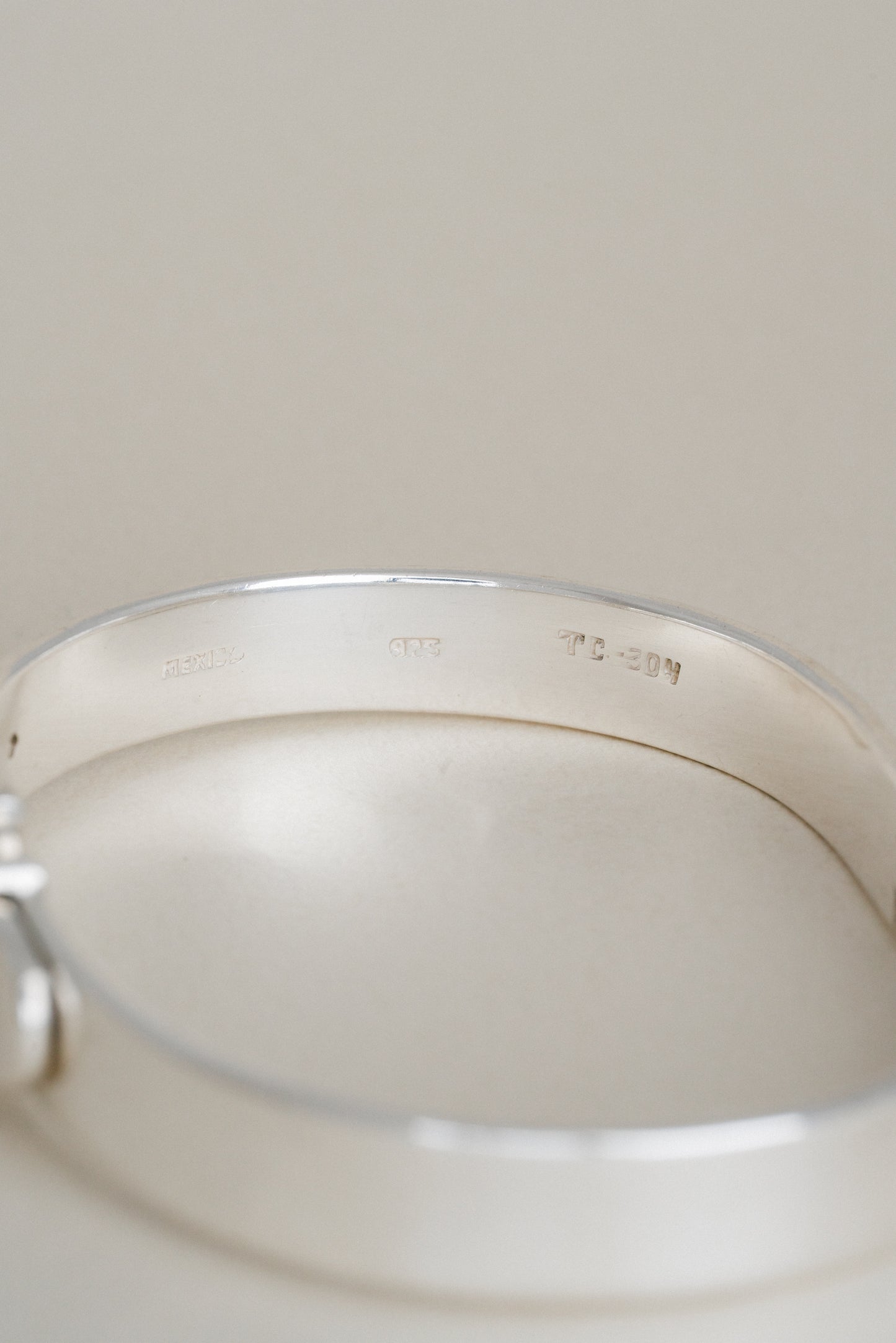 Buckle Bangle (Mexico)