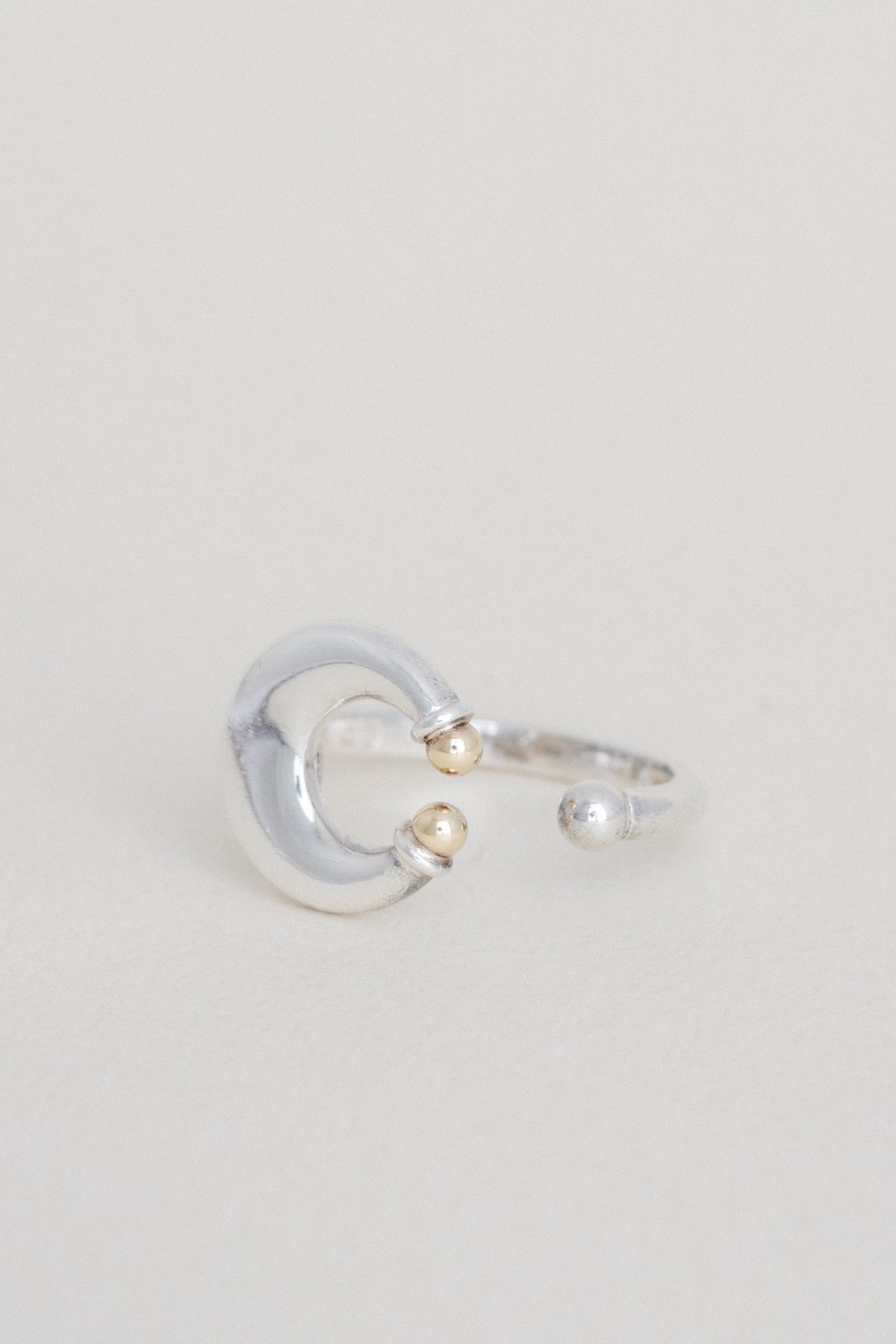 Mappin & Webb｜Two Tone Open Ring (London, 1990)