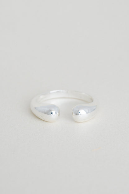 Georg Jensen｜Agnete Dinesen Open Ring 410 (Denmark)