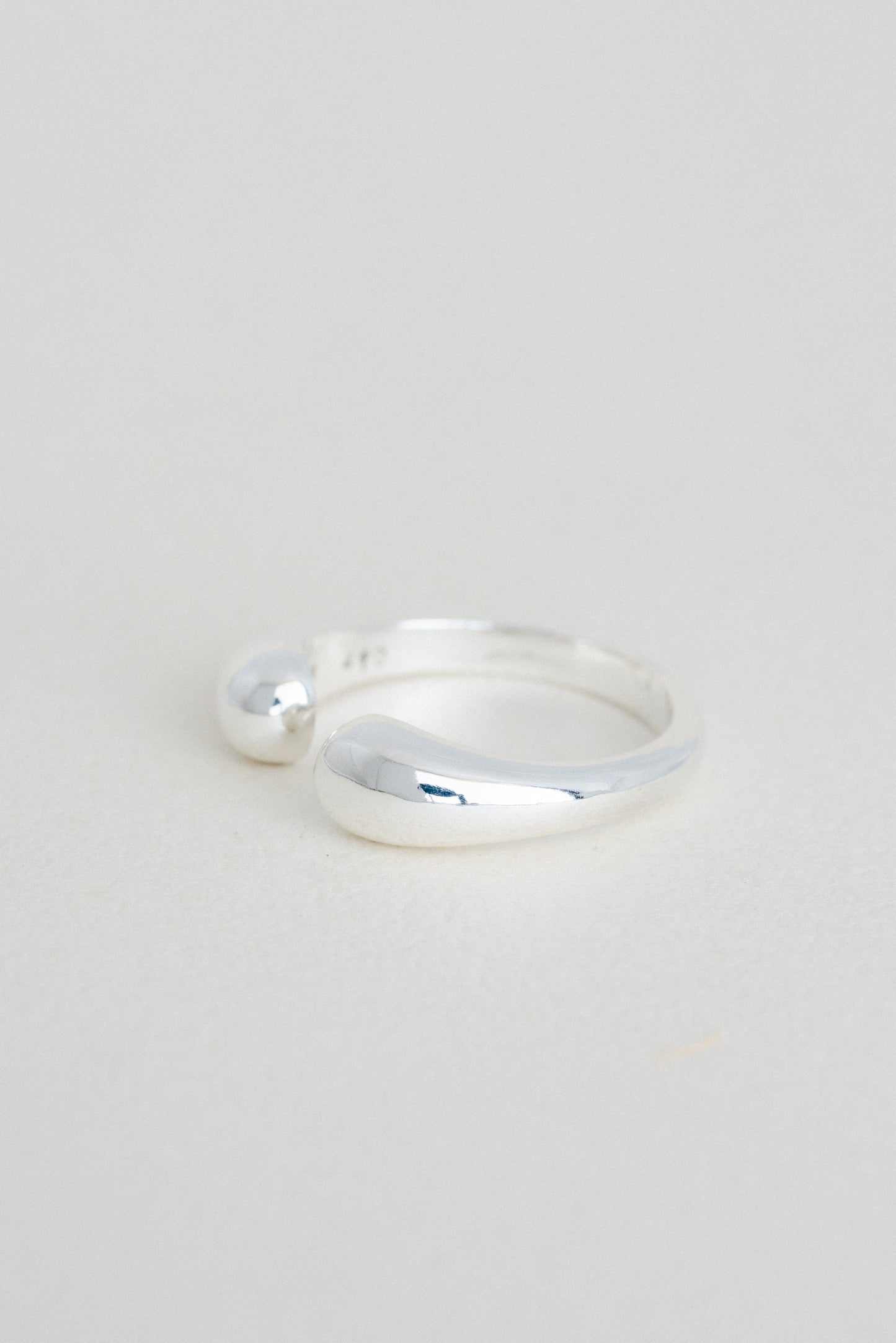 Georg Jensen｜Agnete Dinesen Open Ring 410 (Denmark)