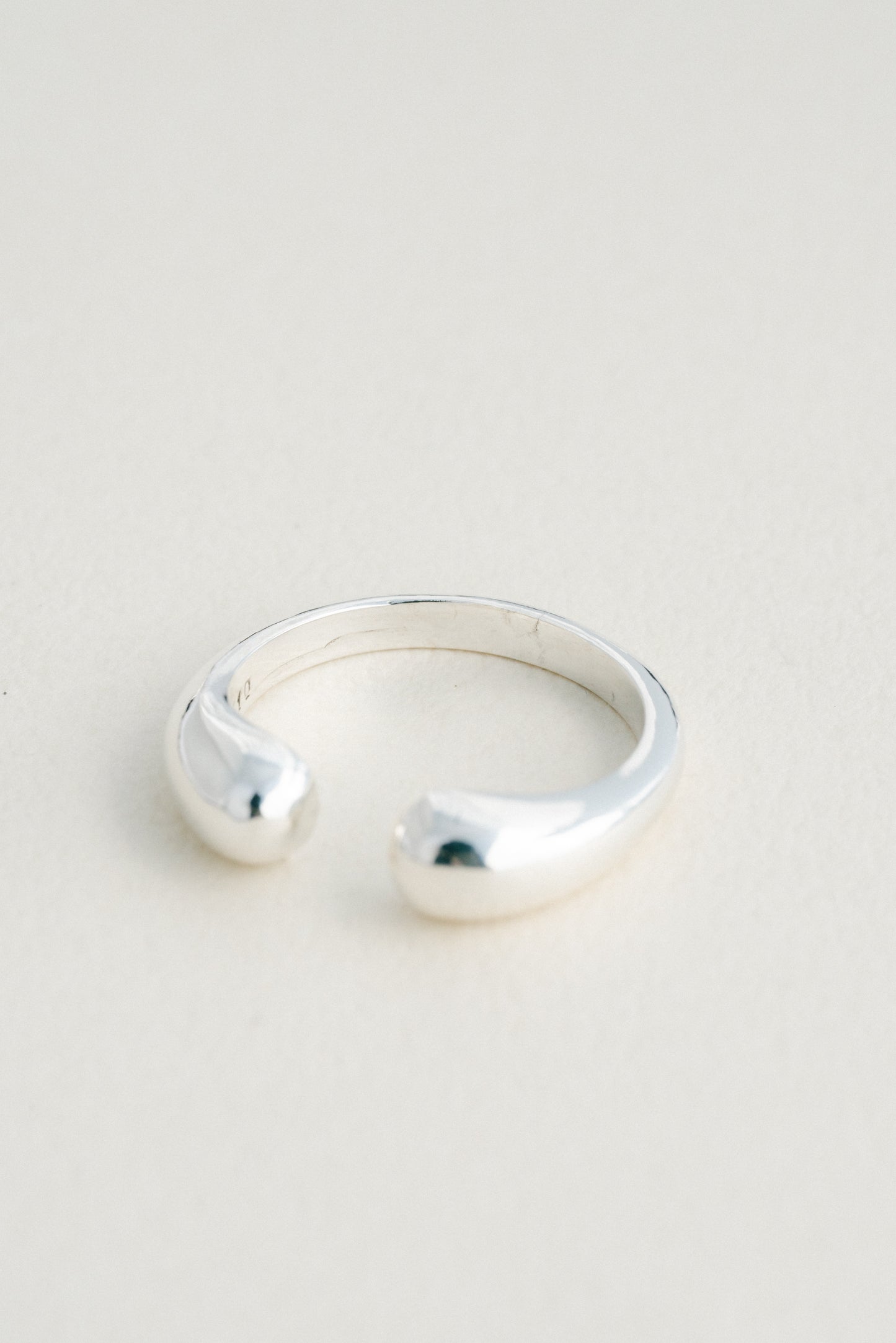 Georg Jensen｜Agnete Dinesen Open Ring 410 (Denmark)