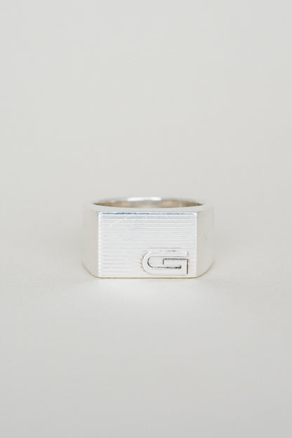 Gucci｜Signet Ring (Italy)
