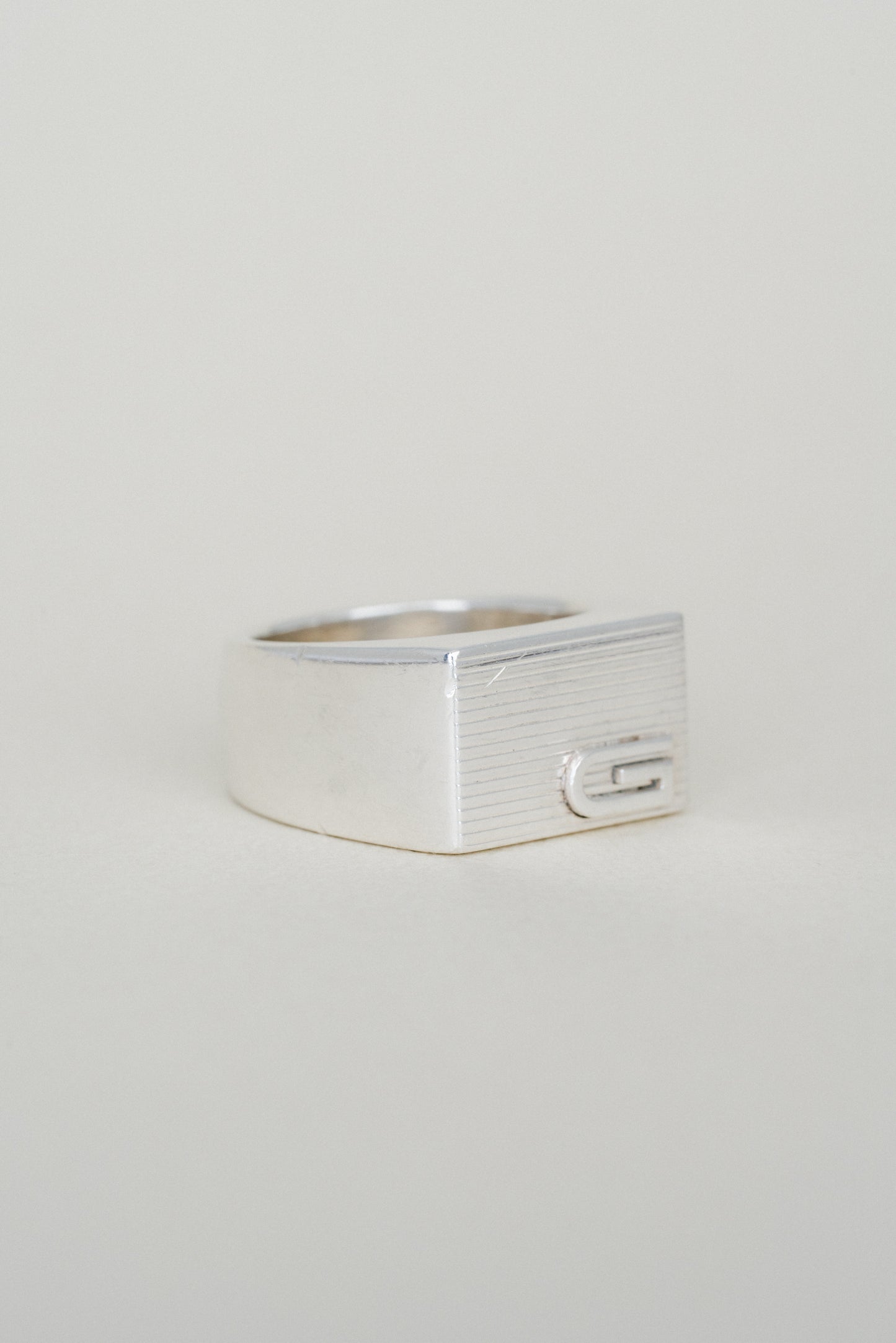 Gucci｜Signet Ring (Italy)