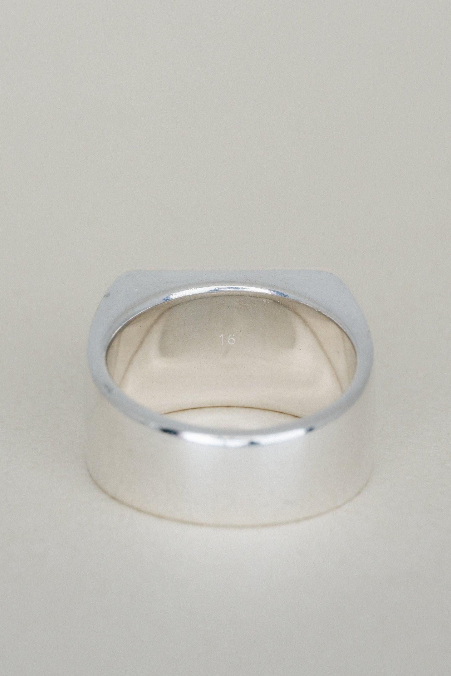 Gucci｜Signet Ring (Italy)