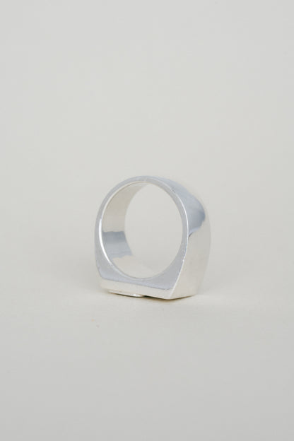 Gucci｜Signet Ring (Italy)