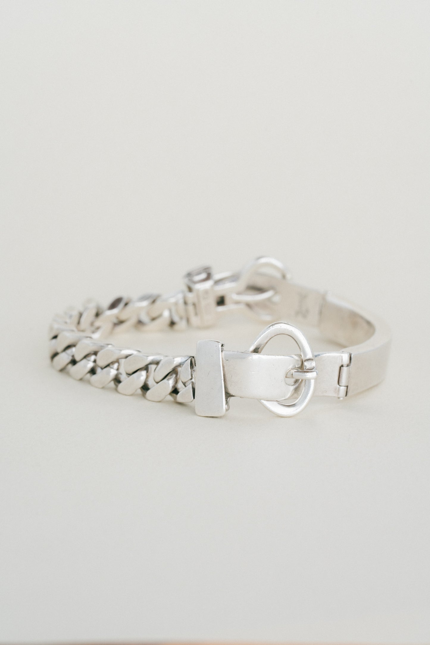 UNOAERRE｜Belt Buckle ID Bracelet (Italy)