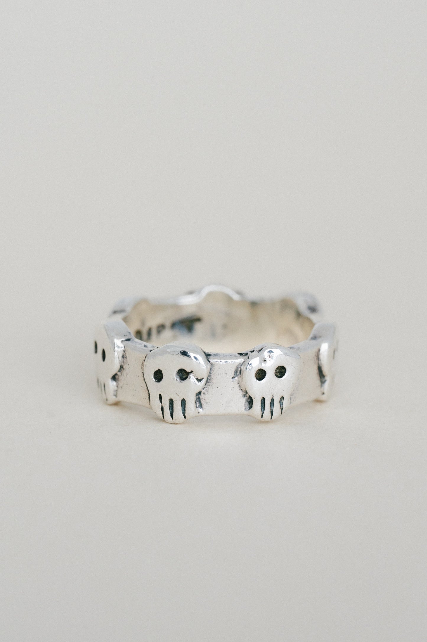 Skull Motif Band Ring