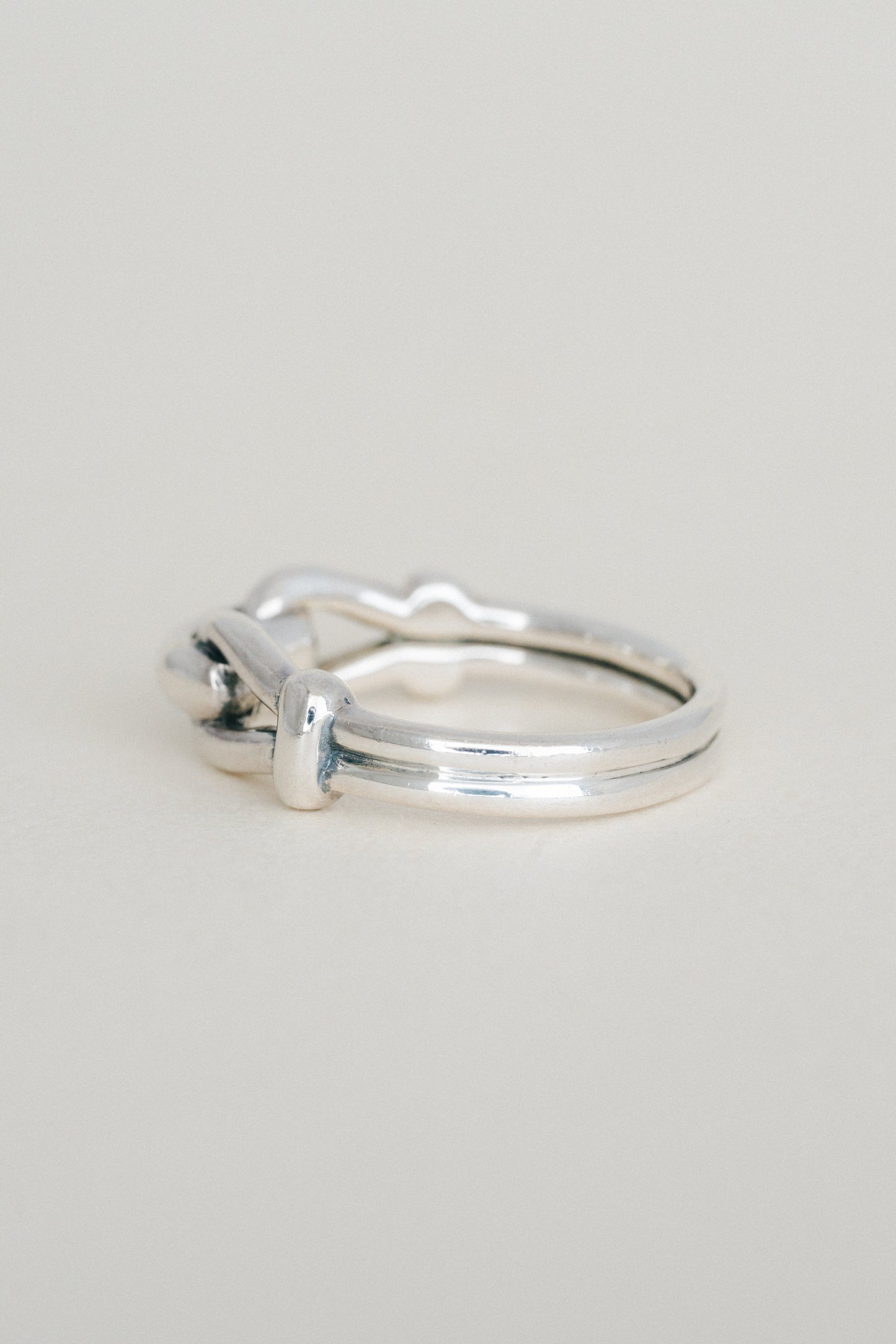 Horsebit Motif Double Band Ring