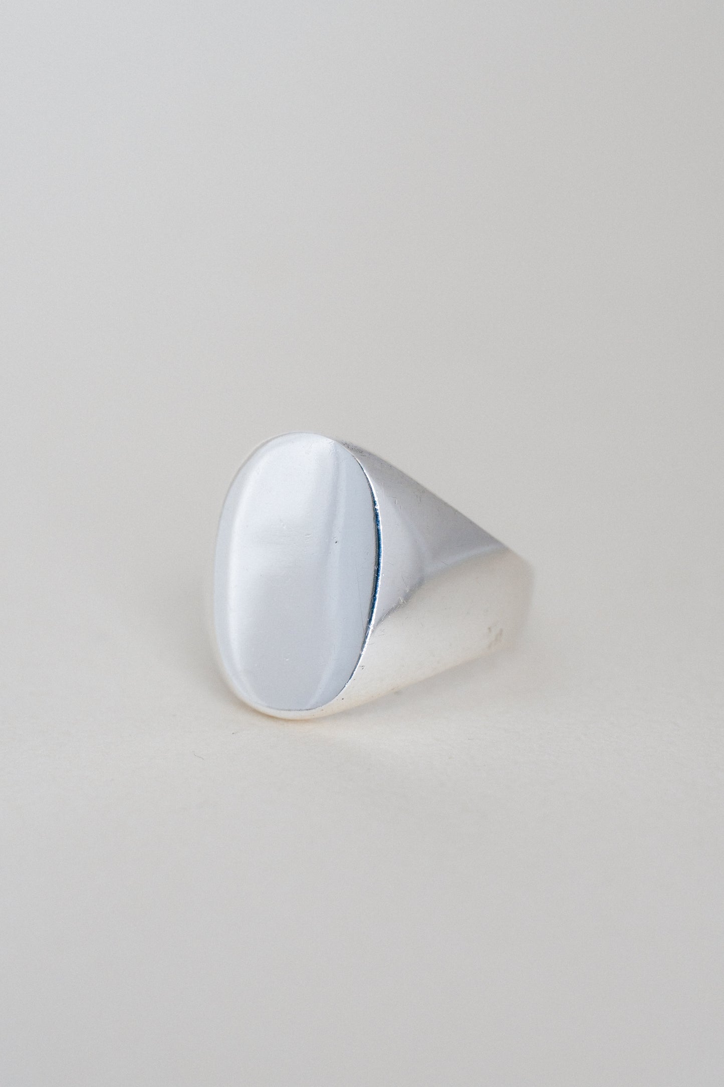 Oval Signet Ring (Mexico)