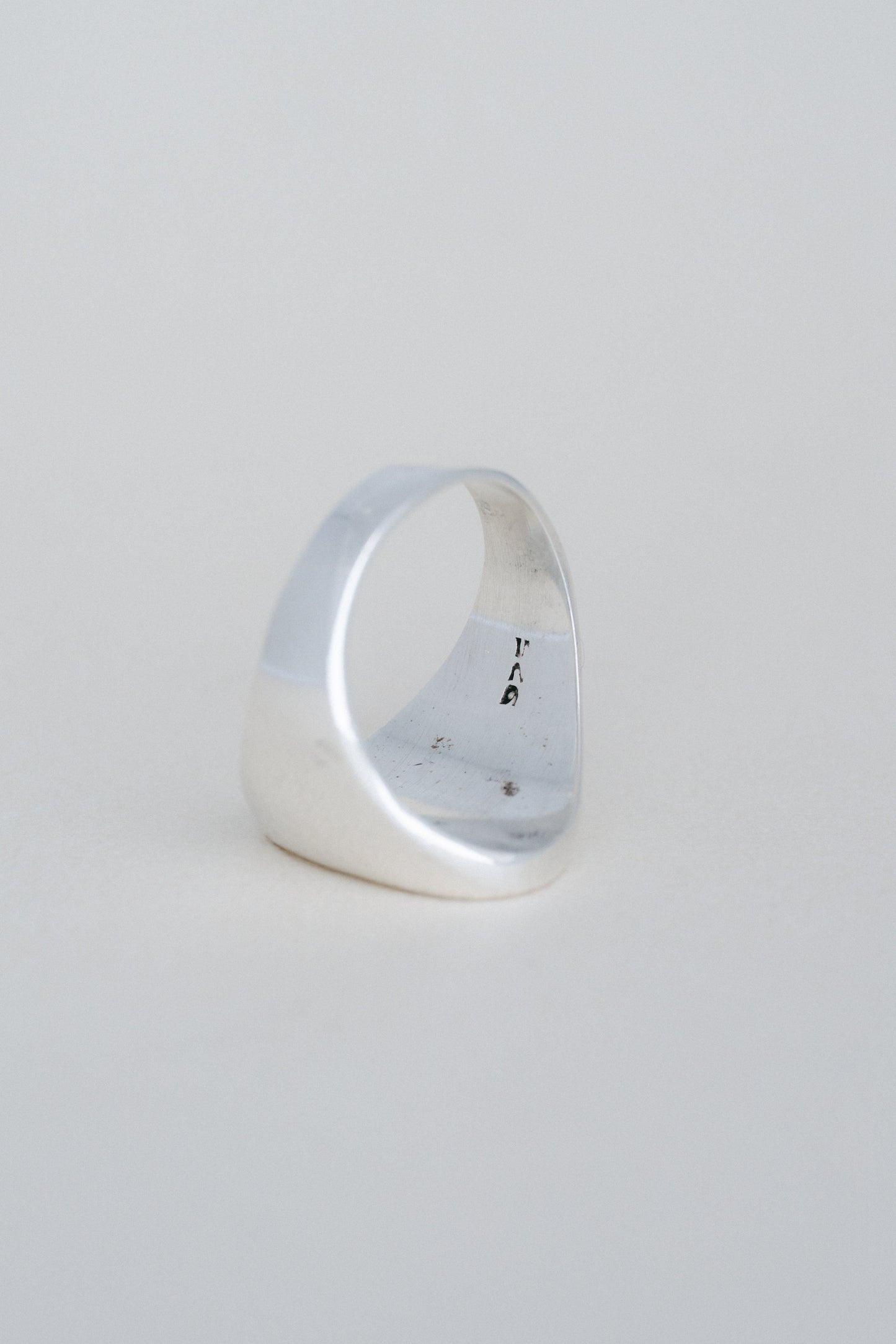 Oval Signet Ring (Mexico)