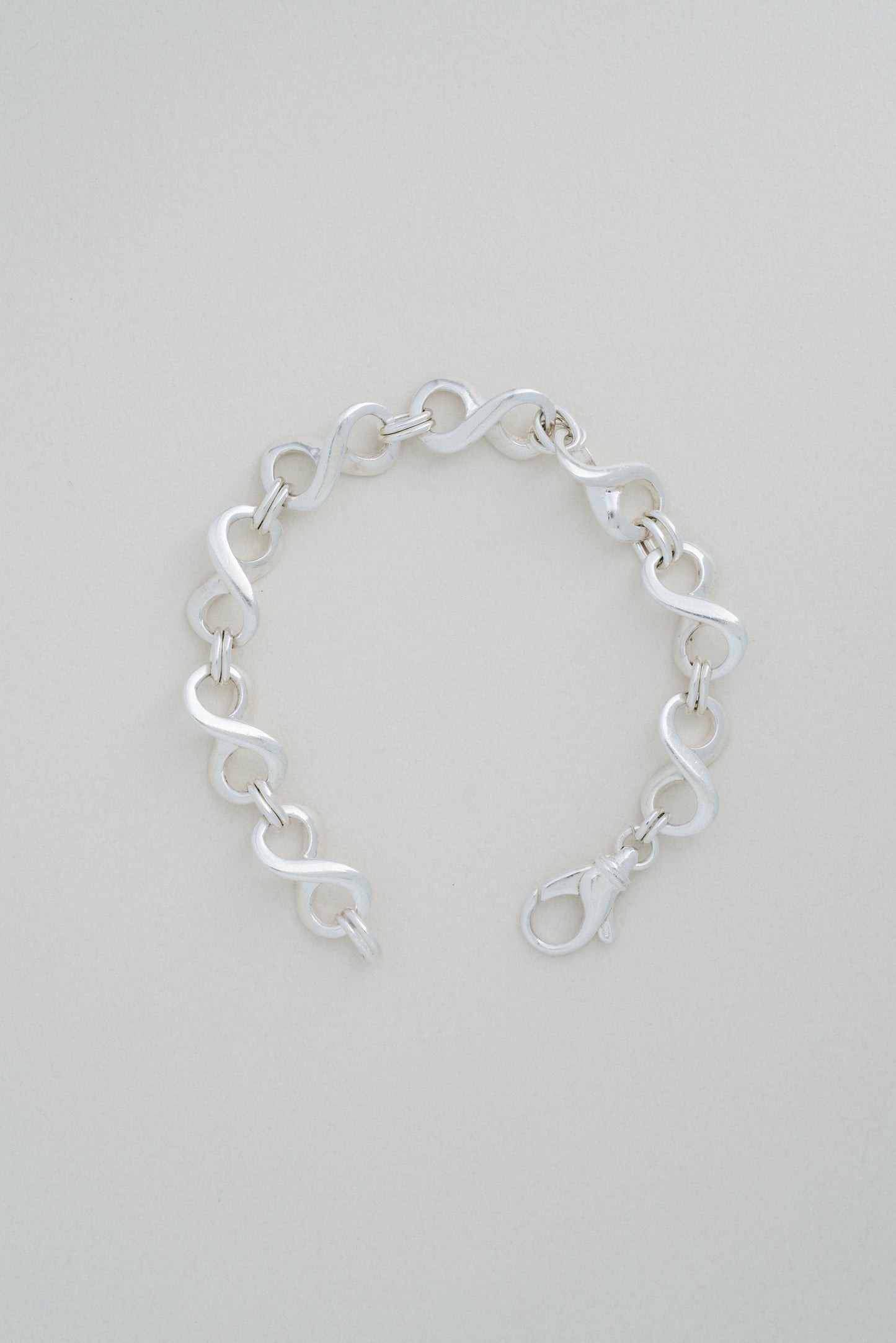 Infinity Link Bracelet (Italy)